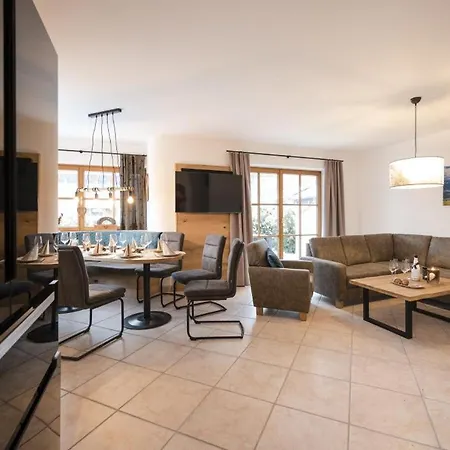 12 Mit 4 Schlafzimmern In Ferienhaus *