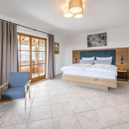 12 Mit 4 Schlafzimmern In Garmisch-Partenkirchen