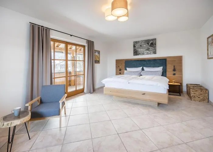 12 Mit 4 Schlafzimmern In Garmisch-Partenkirchen